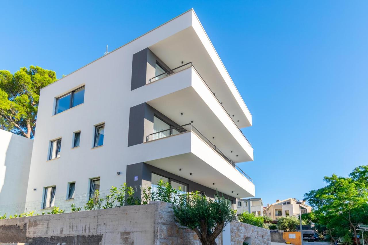 Apartmani Pino Башка-Вода Экстерьер фото